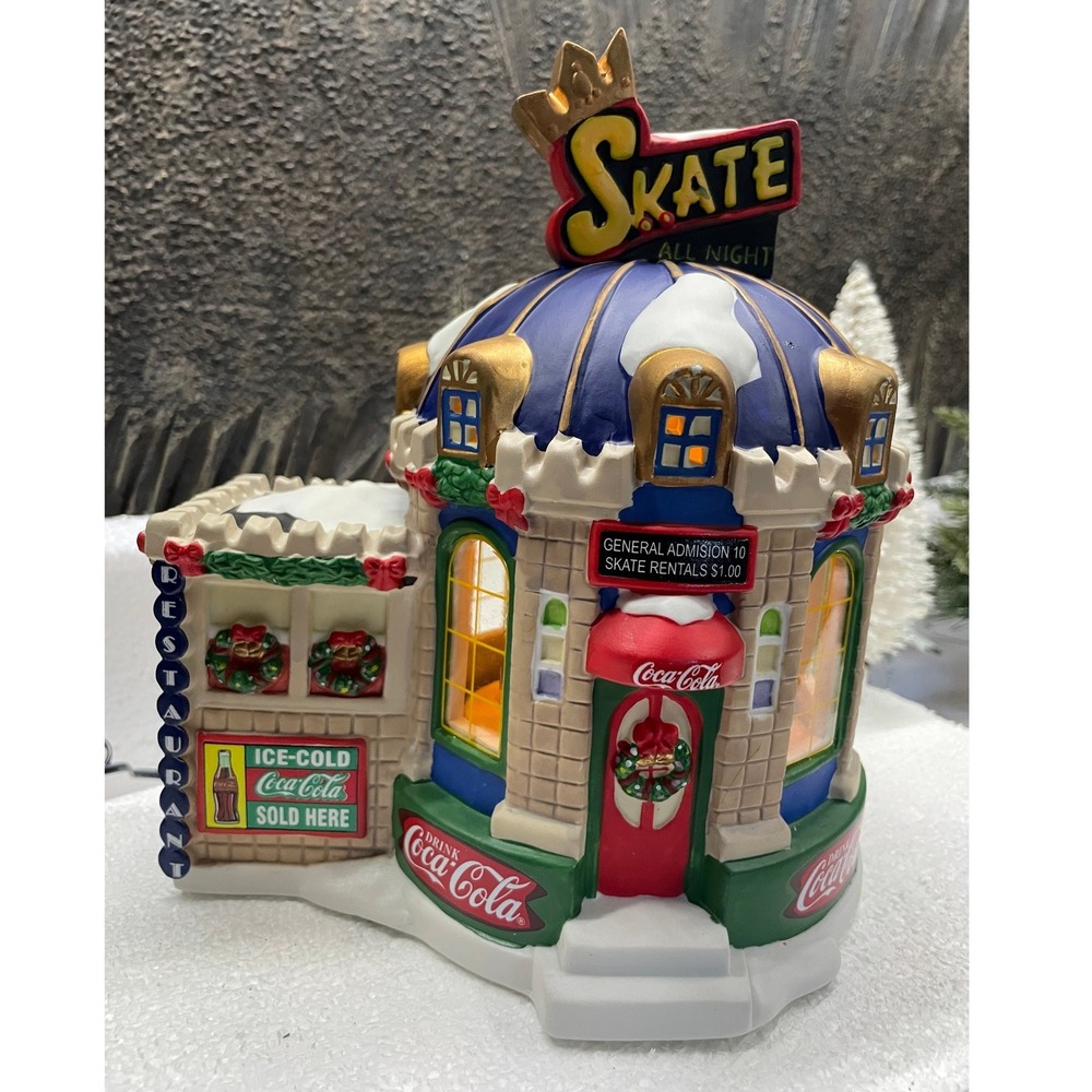 Coca-Cola Town Square 2005 SKATE ALL NIGHT Animated Revolving Village